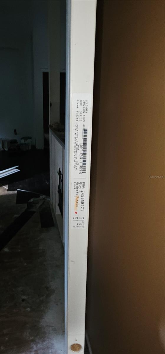 TB8422809