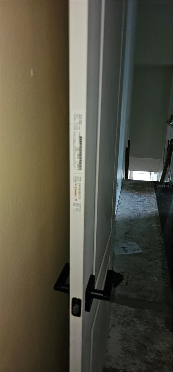 TB8422809