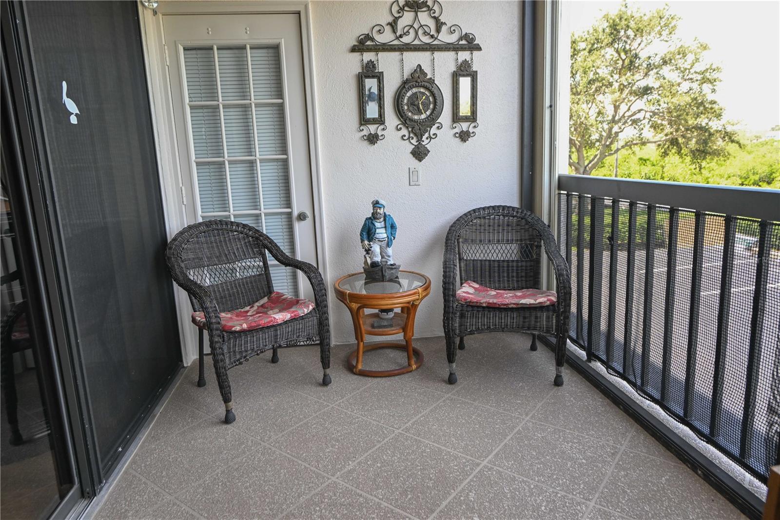 Private lanai