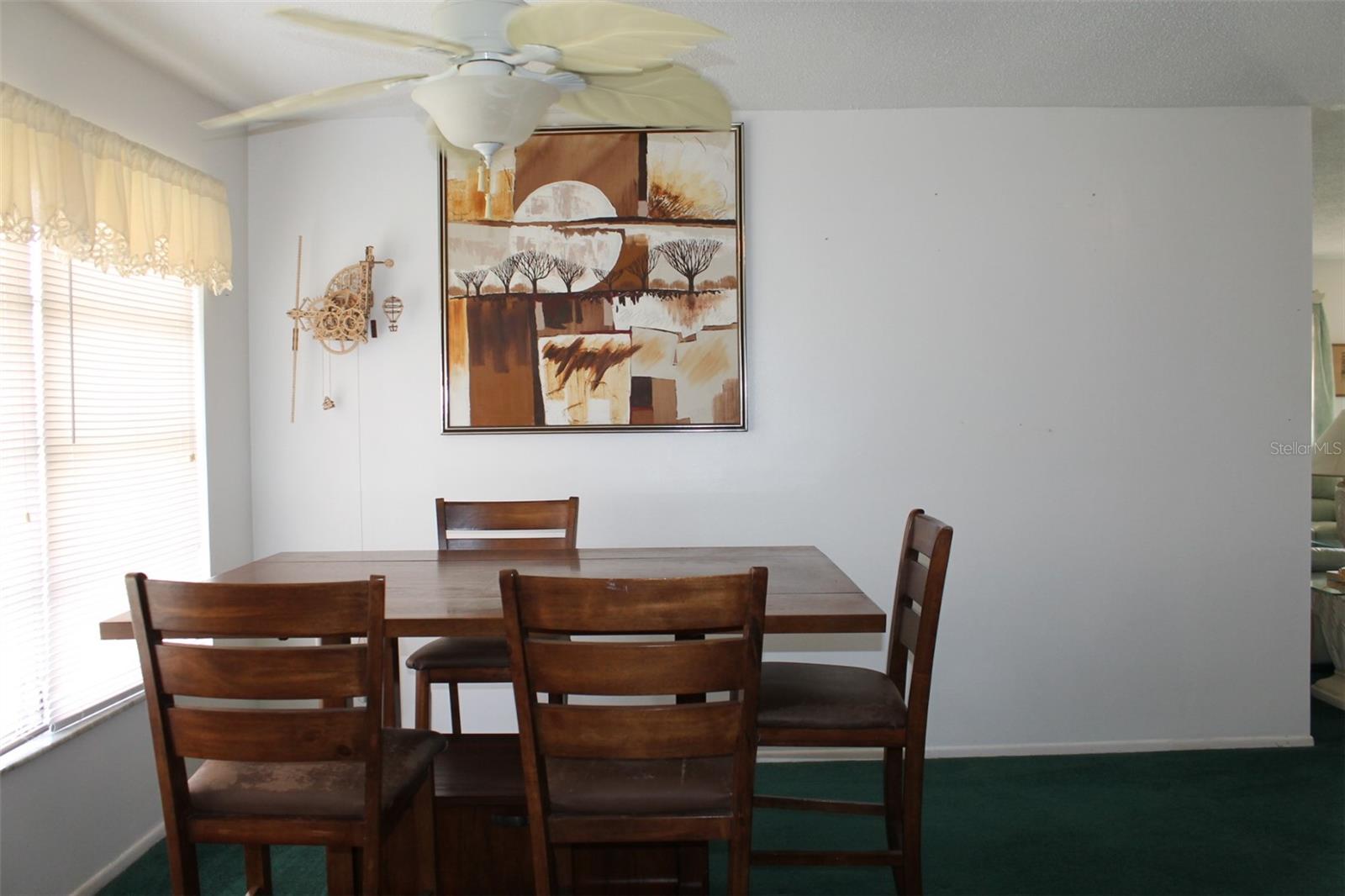 Family Rm / Dining Area