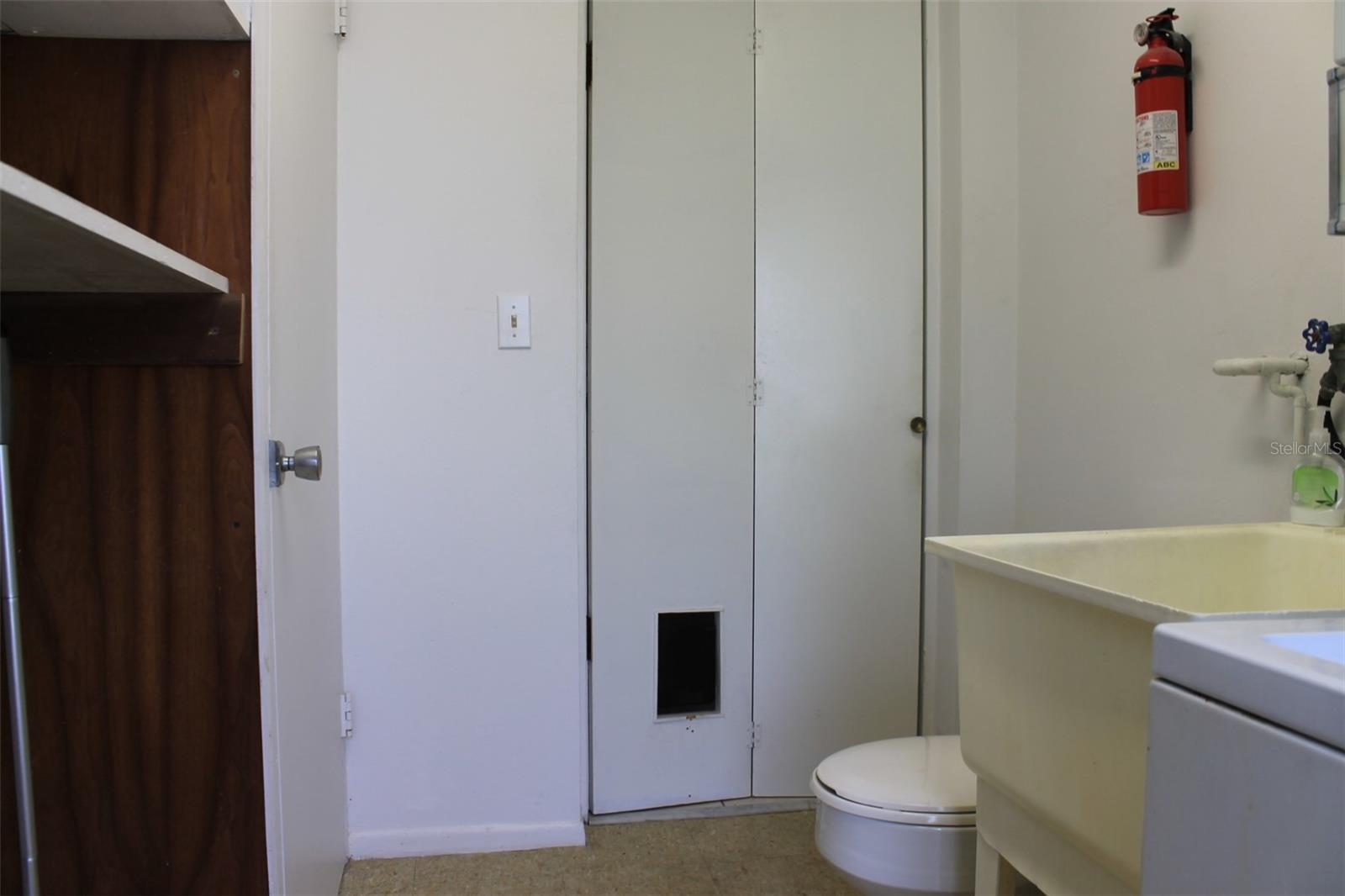 Utility Rm / Laundry / Half Bath