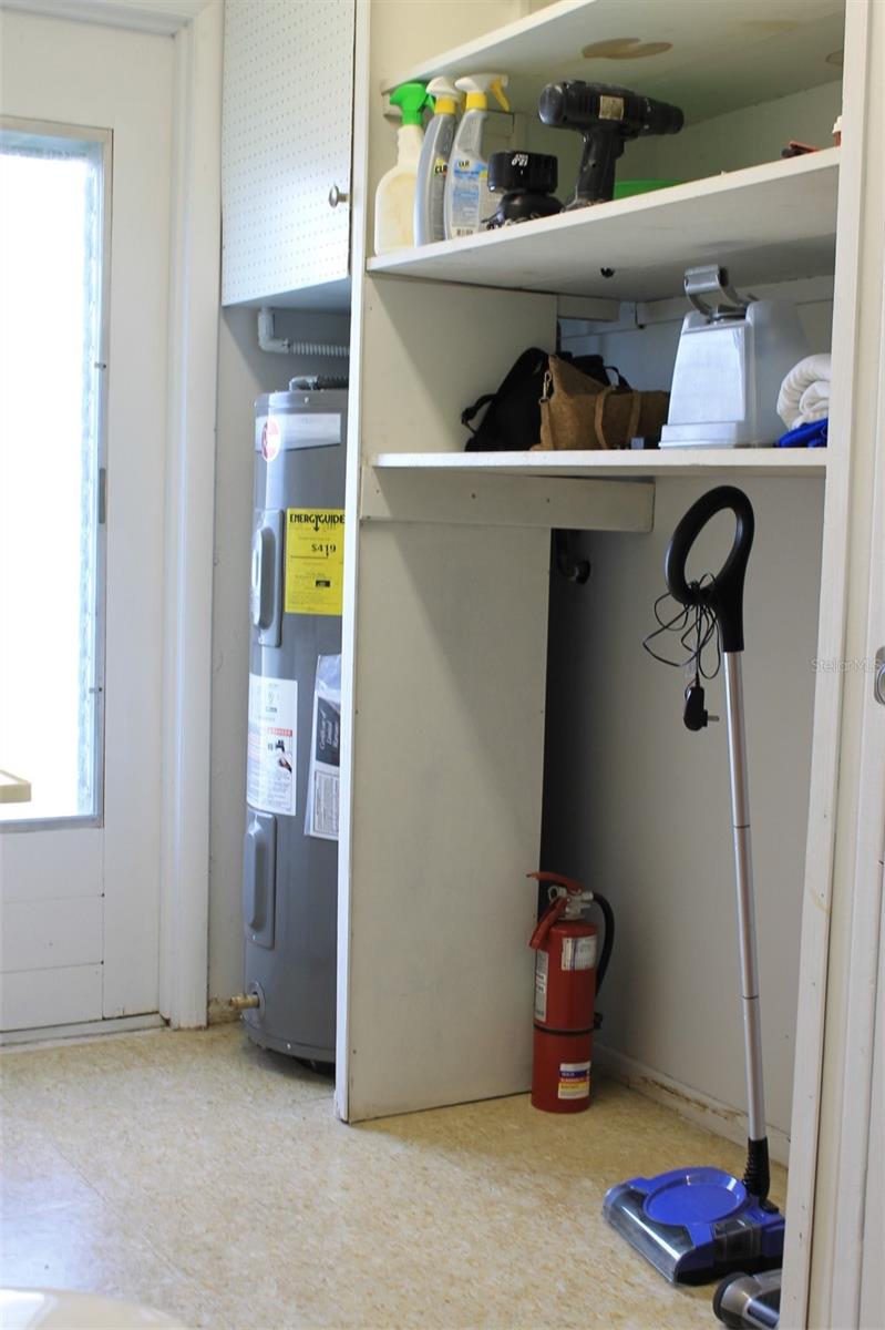 Utility Rm / Laundry / Half Bath