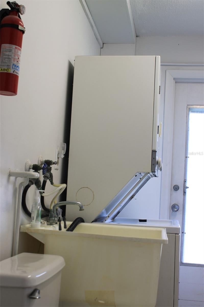 Utility Rm / Laundry / Half Bath