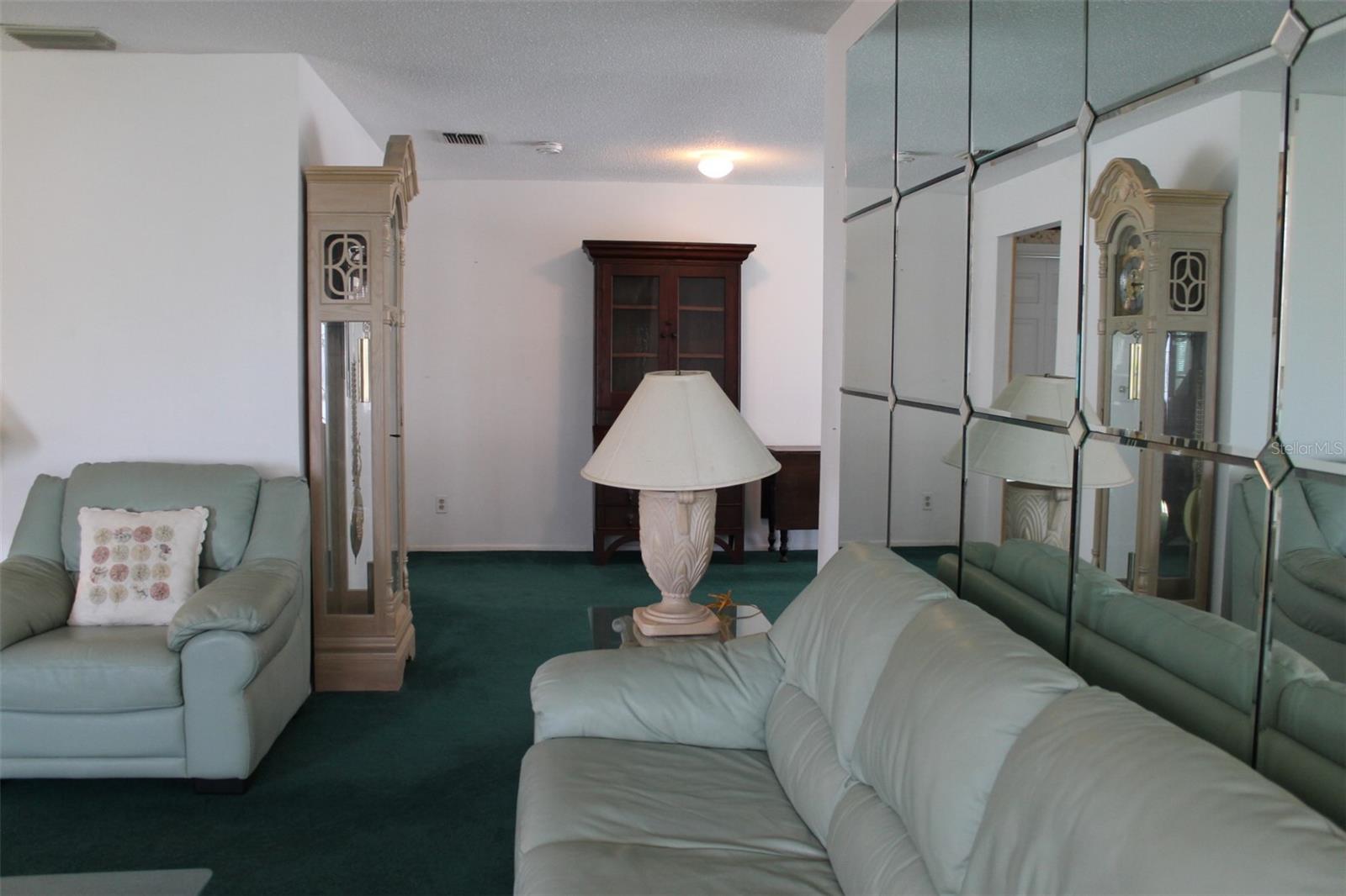 Living Rm