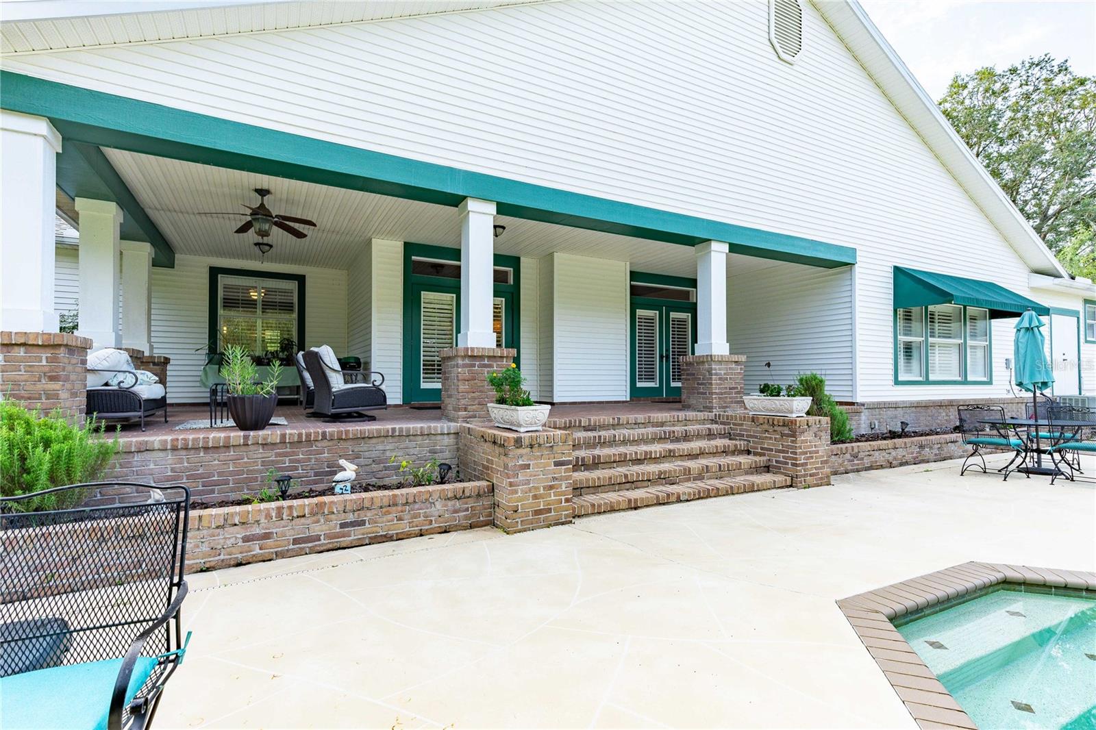 Back Covered Sitting area pool
