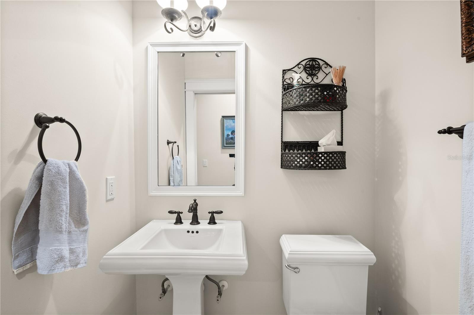 1/2 bath