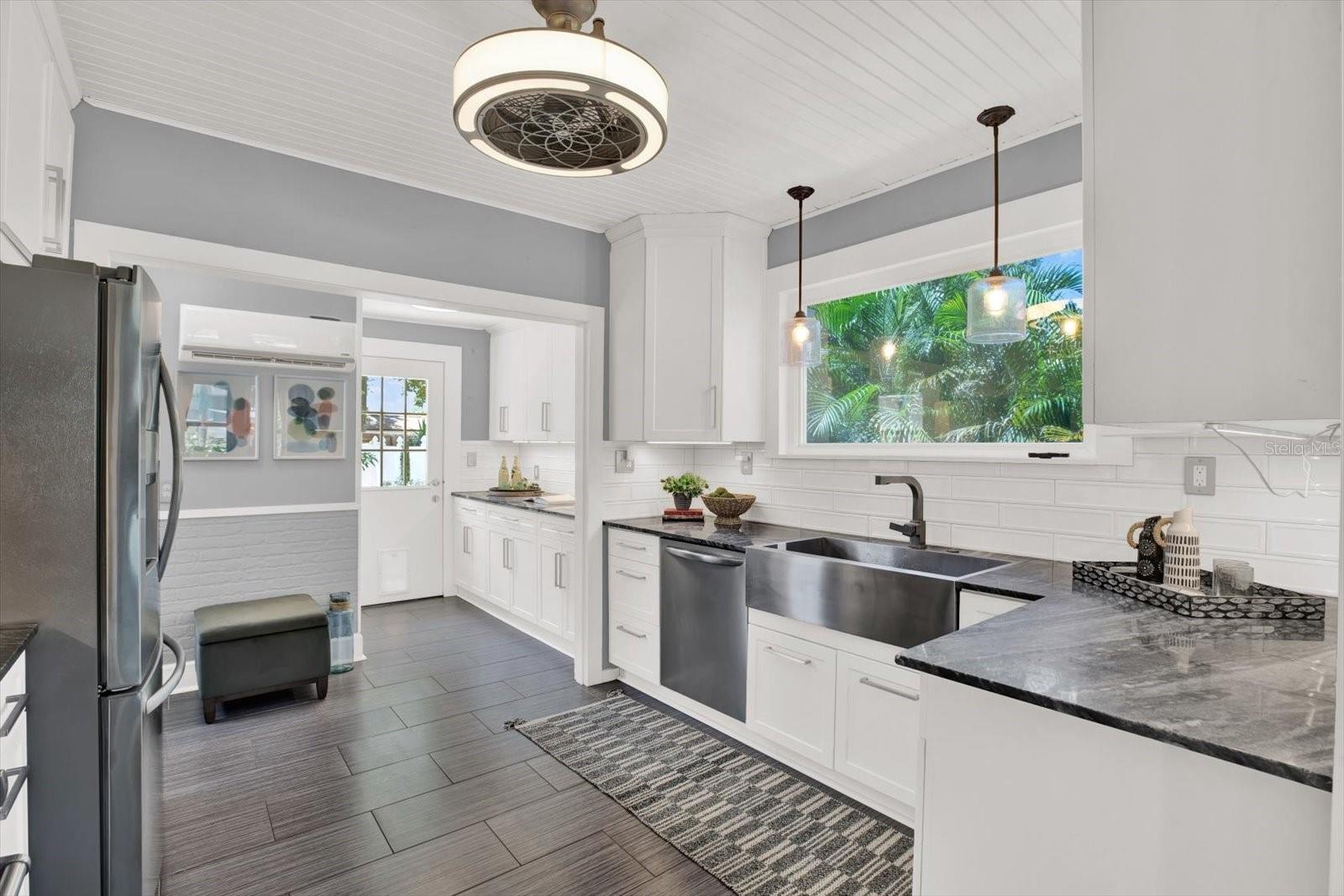 main home kitchen 1