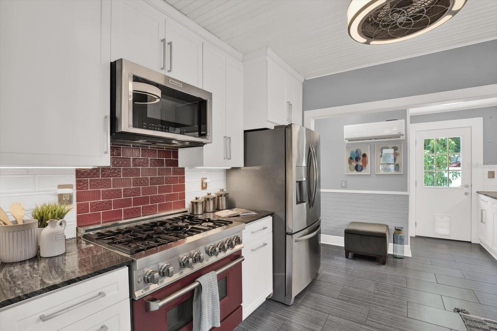 main home kitchen 3