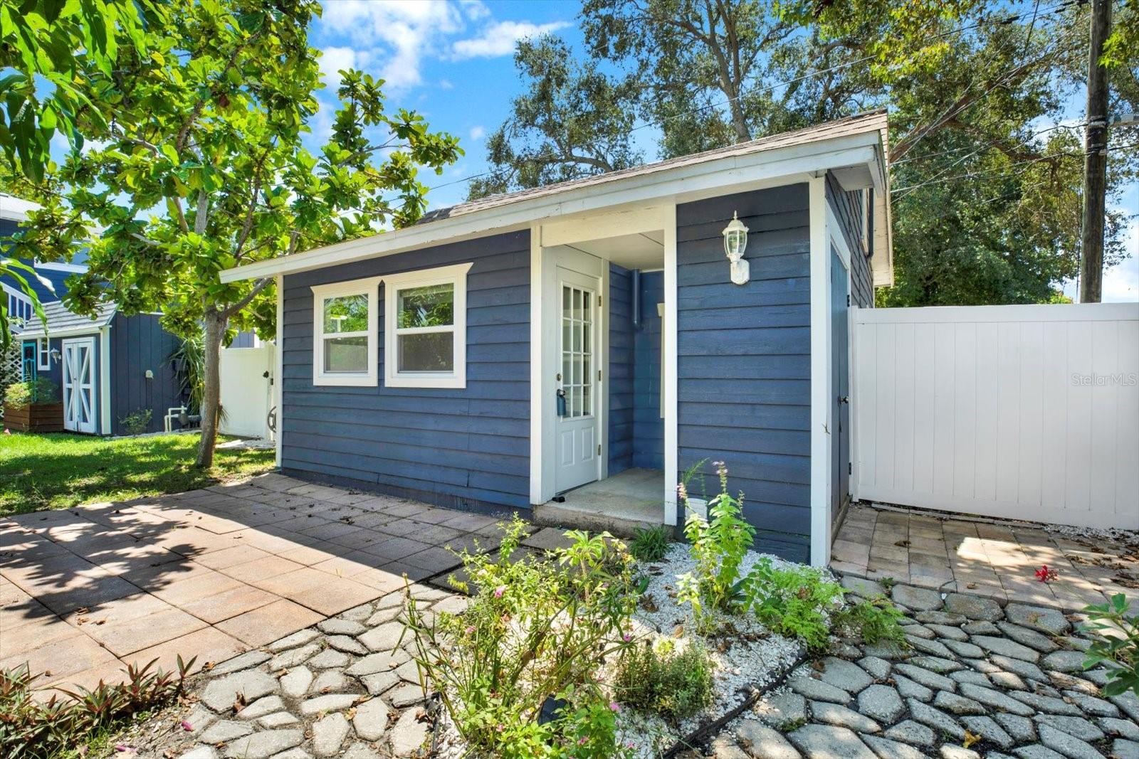 Cottage outside (private entrance)