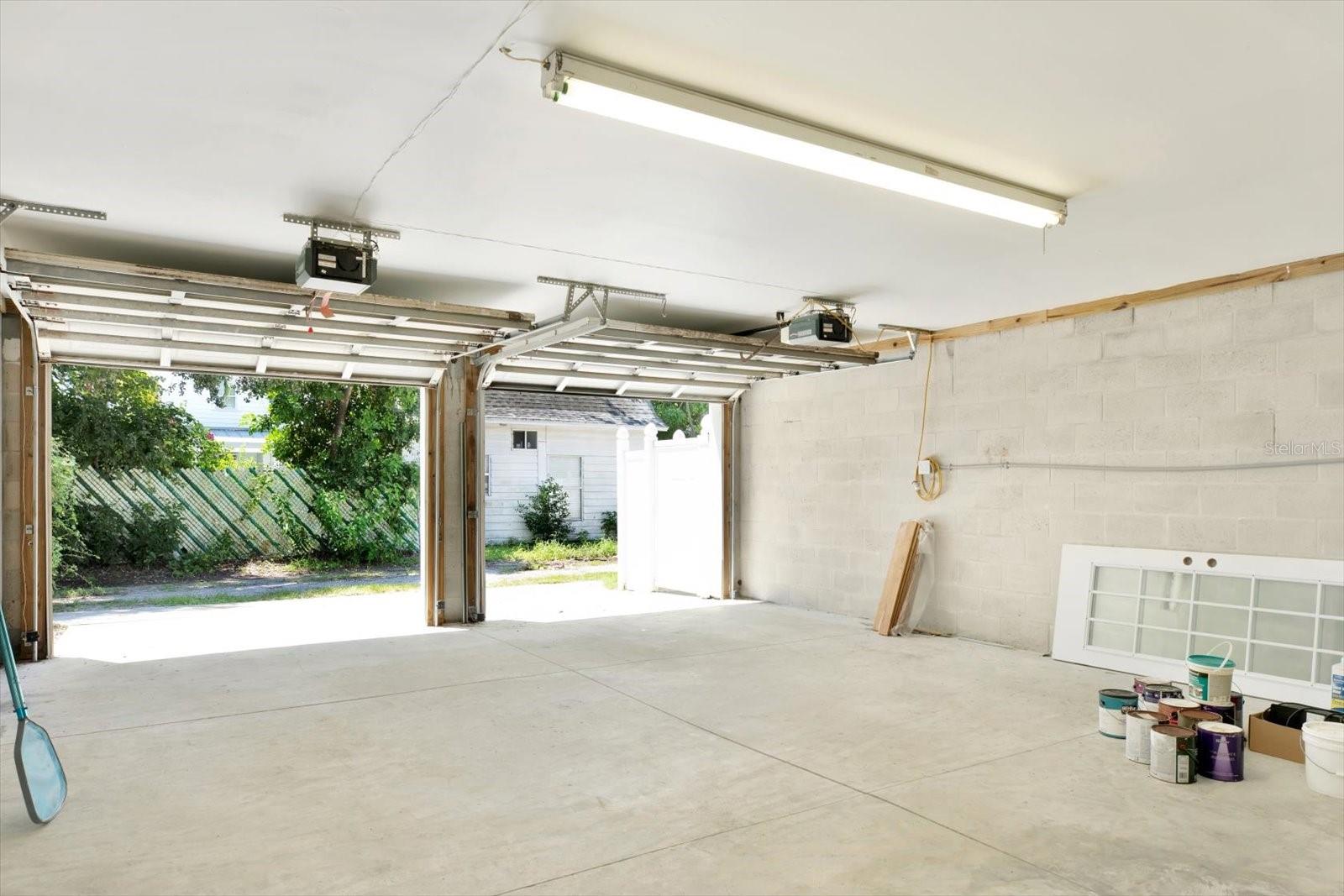 2 car garage alley acess