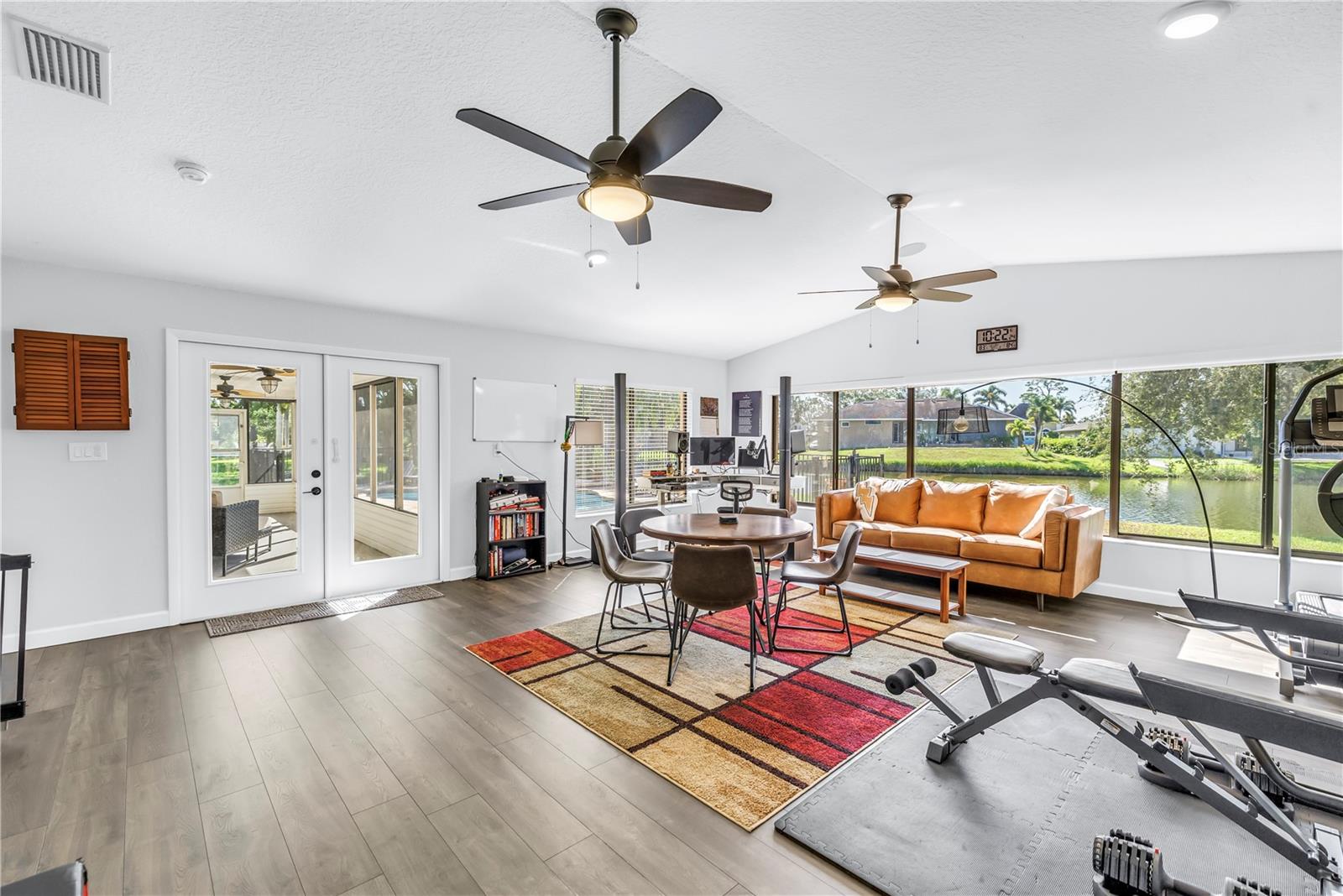 Great room / recreation room