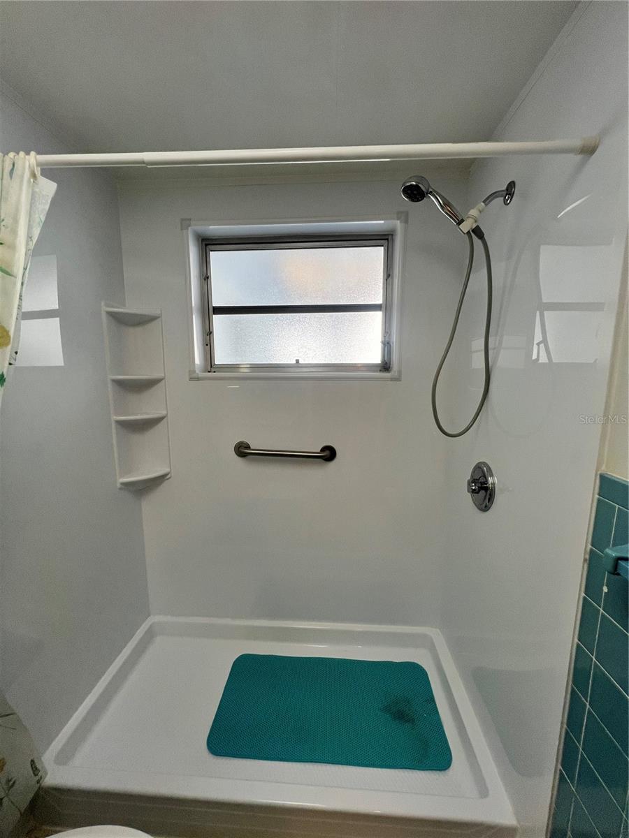 Main Bathroom Shower
