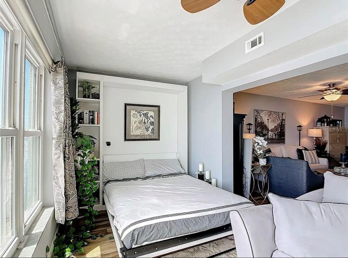 Murphy bed in FL room