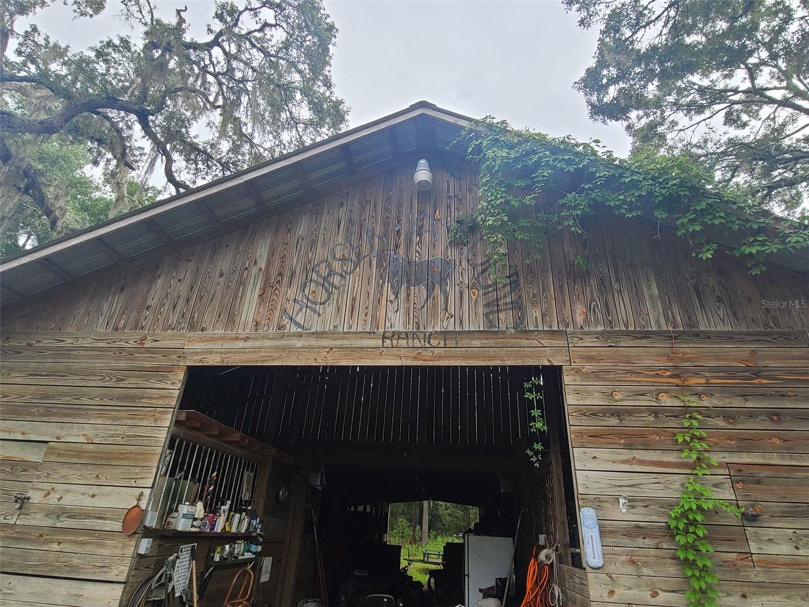 Barn