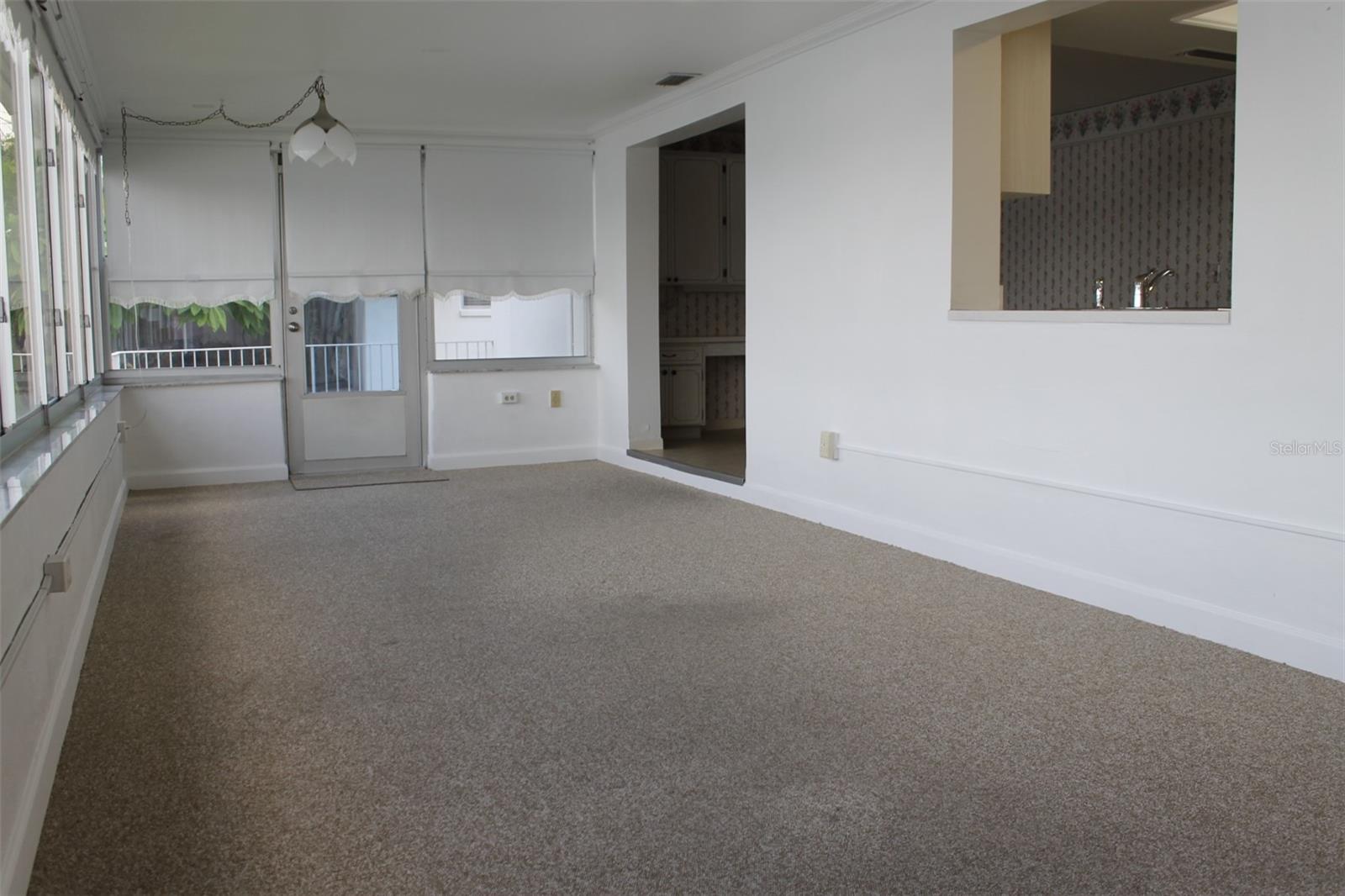 Florida Rm with Pass Thru to Kitchen