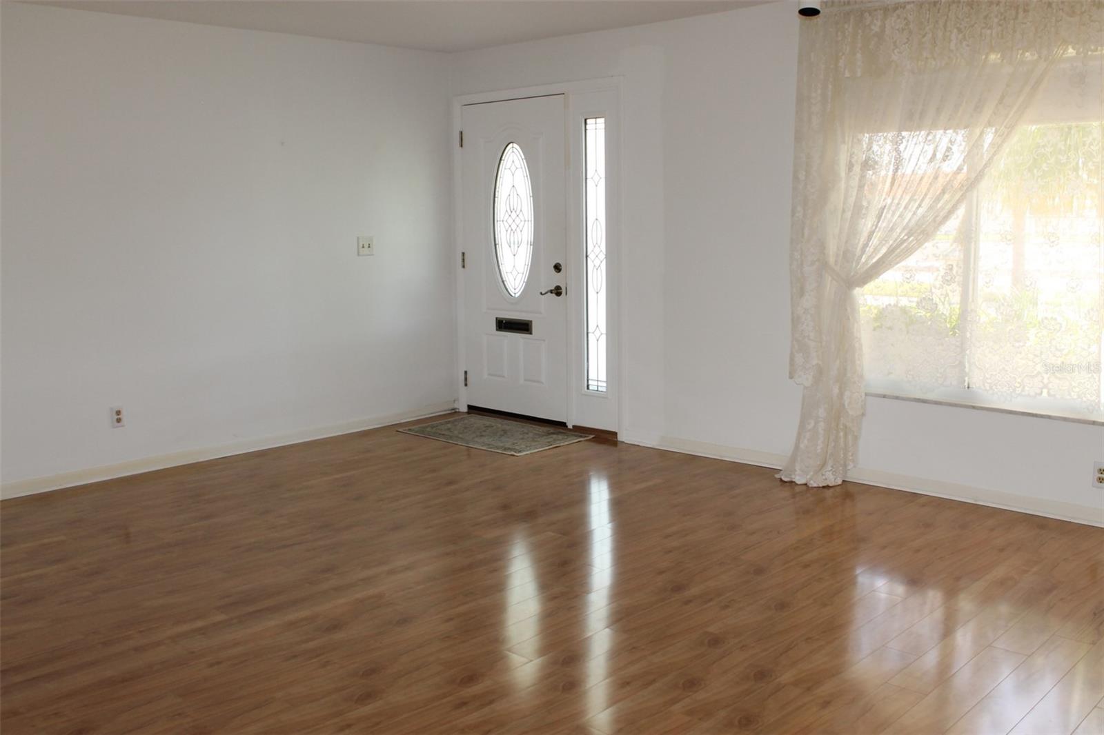 Living Rm