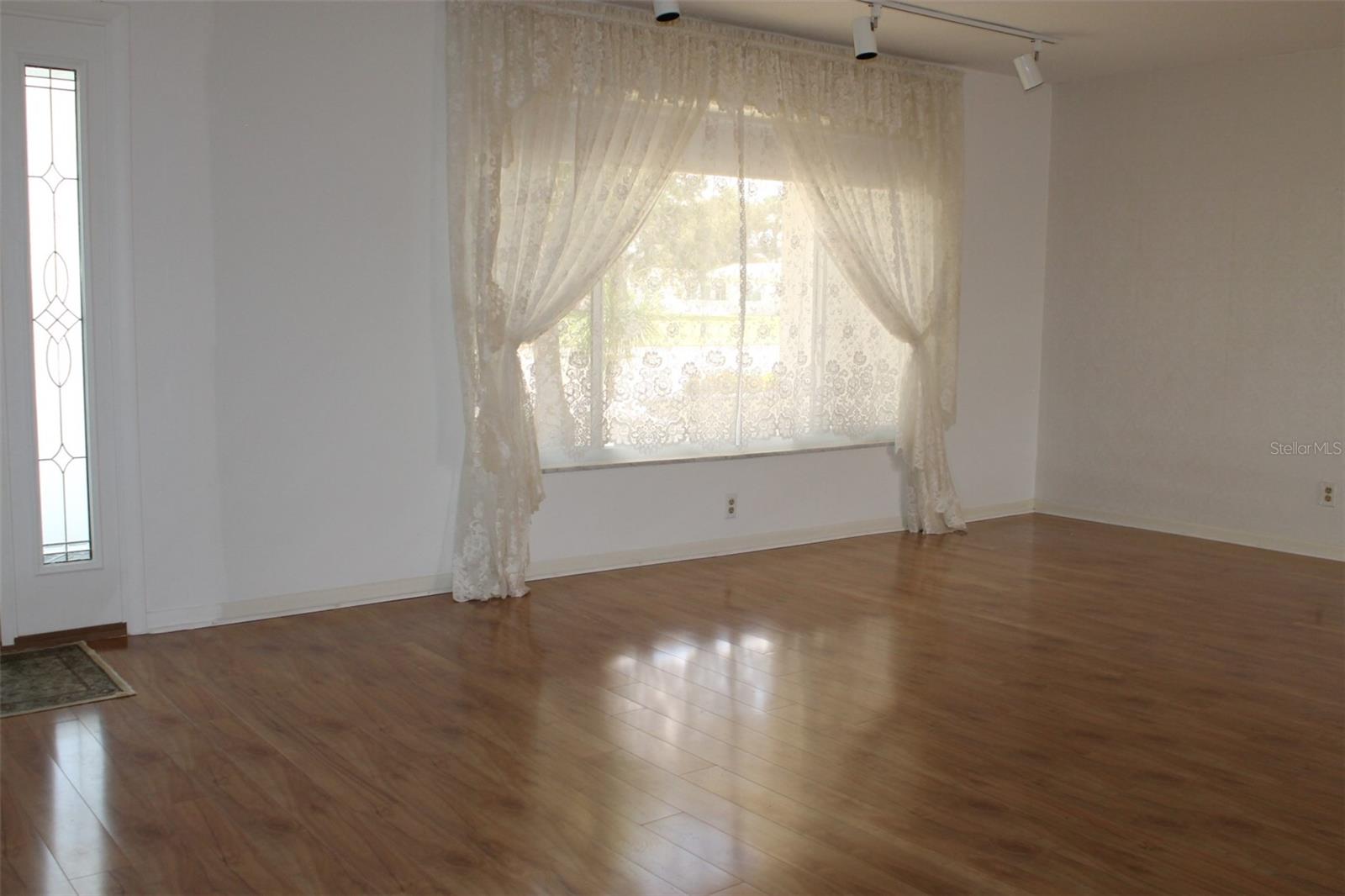 Living Rm
