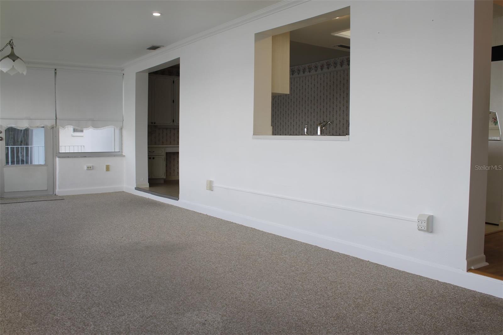 Florida Rm with Pass Thru to Kitchen