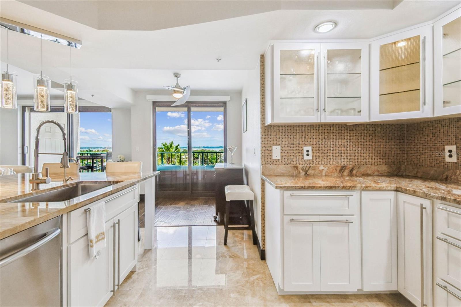 Spacious Kitchen!