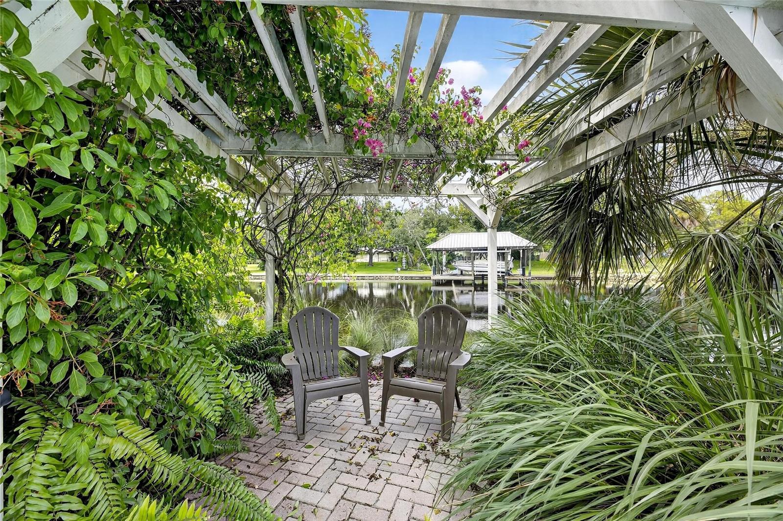 Private Sitting Area Poolside