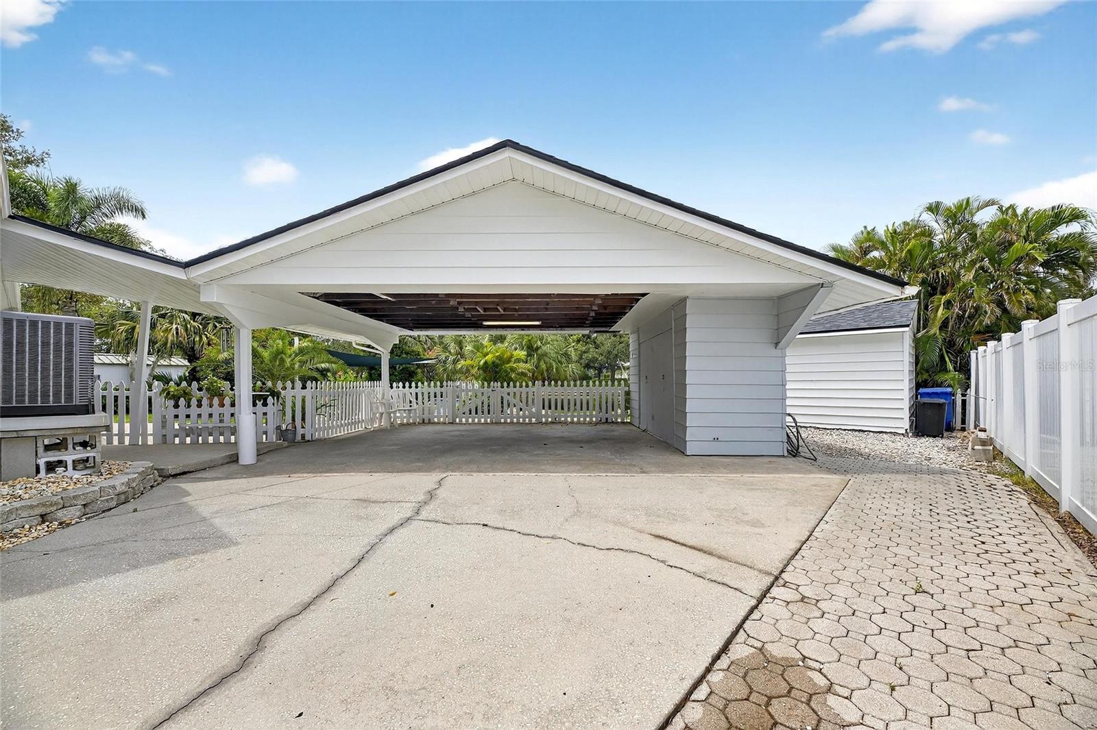 Carport w/Parking Pad