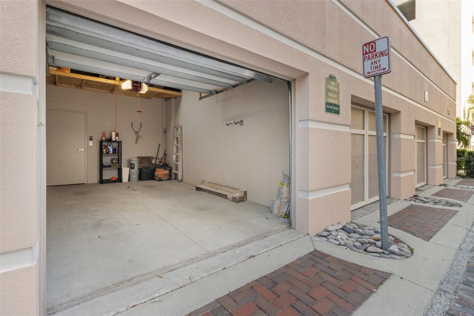 PRIVATE GARAGE