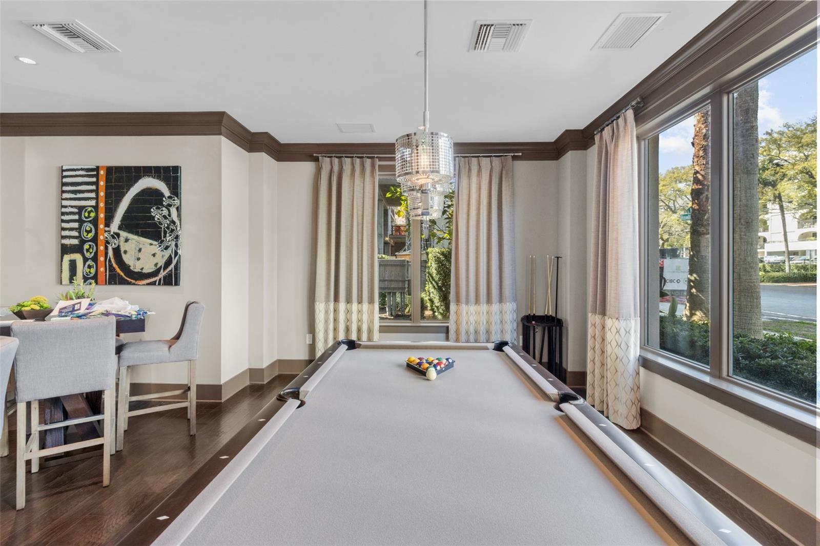Lobby / Club Rooms