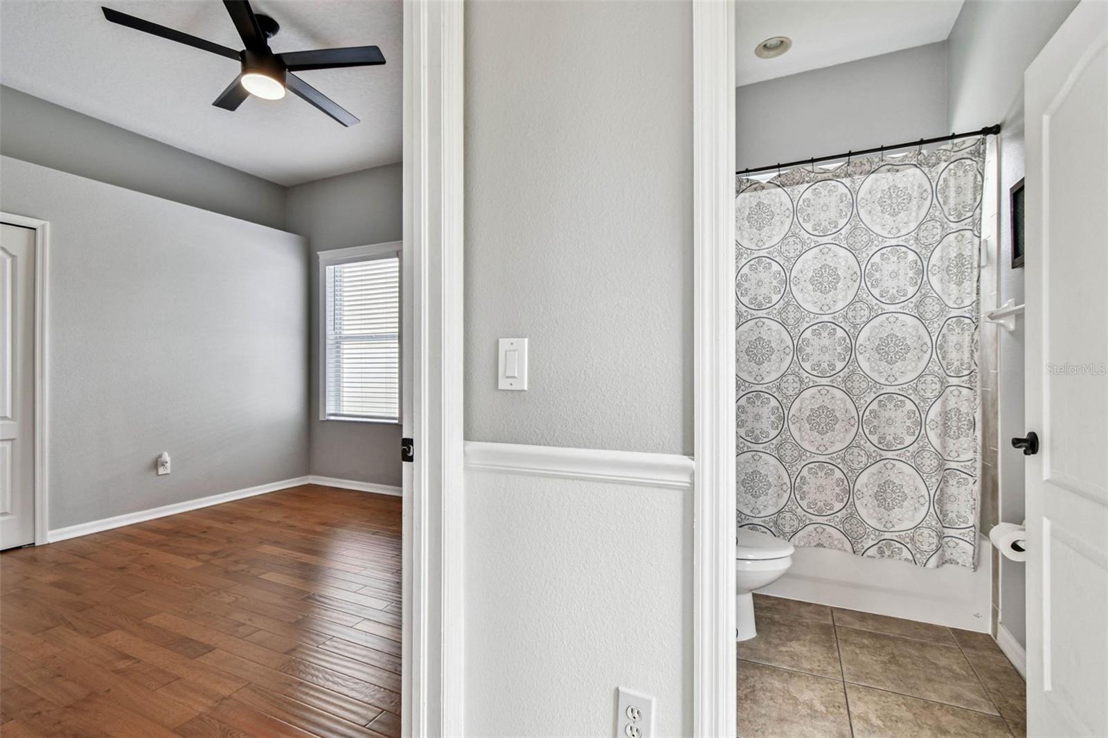 bonus room/flex space + bathroom #2