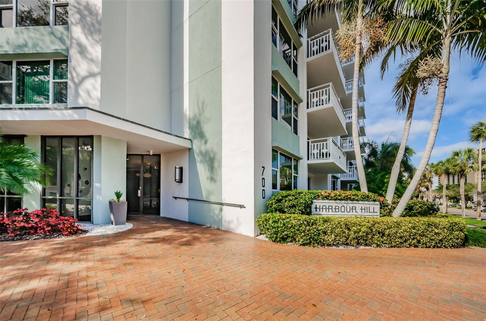 This established downtown St. Pete condo community offers more than just location—it delivers long-term stability, low-maintenance living, and walkable access to everything from the Pier to the Trop!