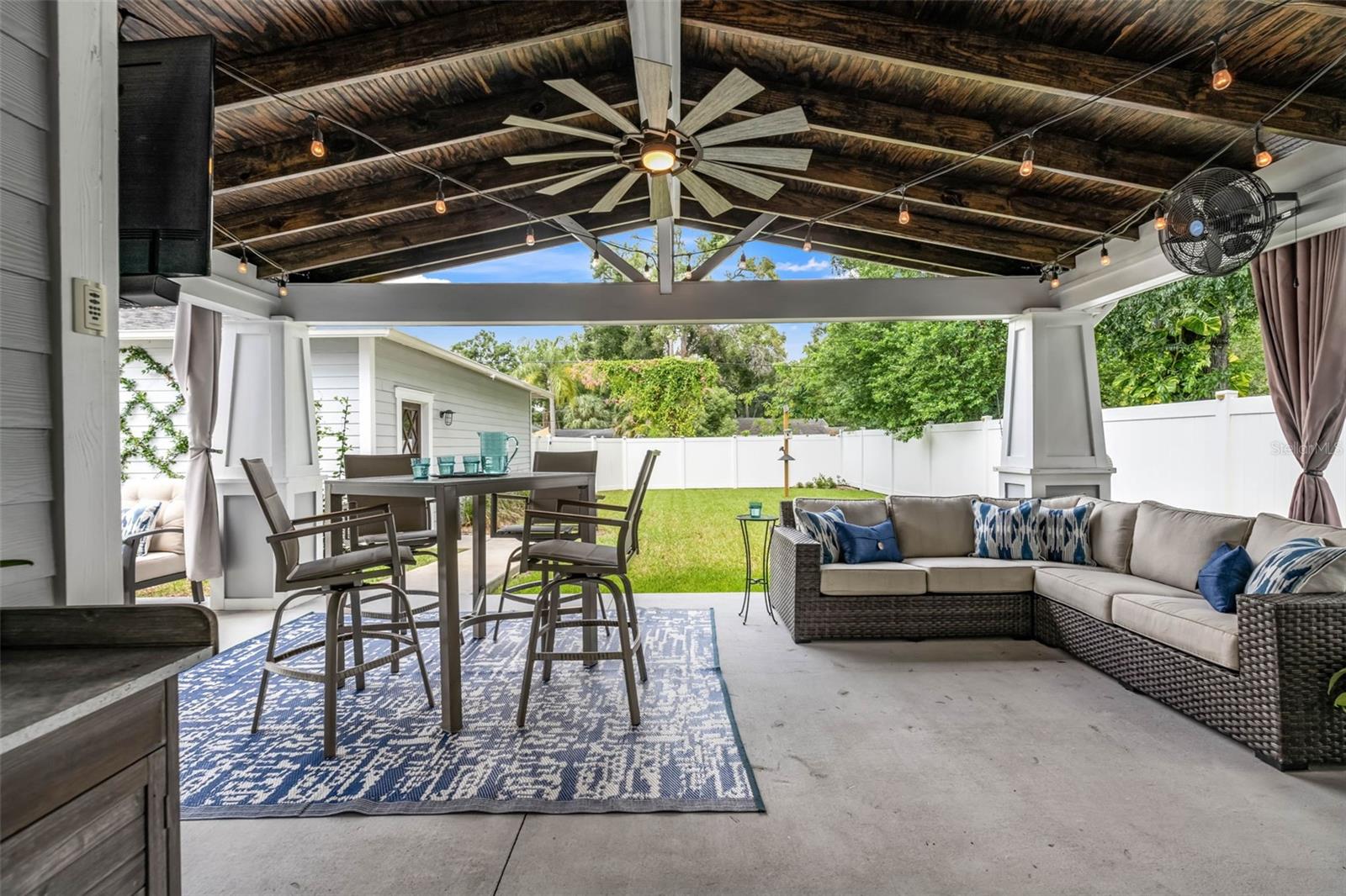 Large Covered Lanai and Fenced Backyard