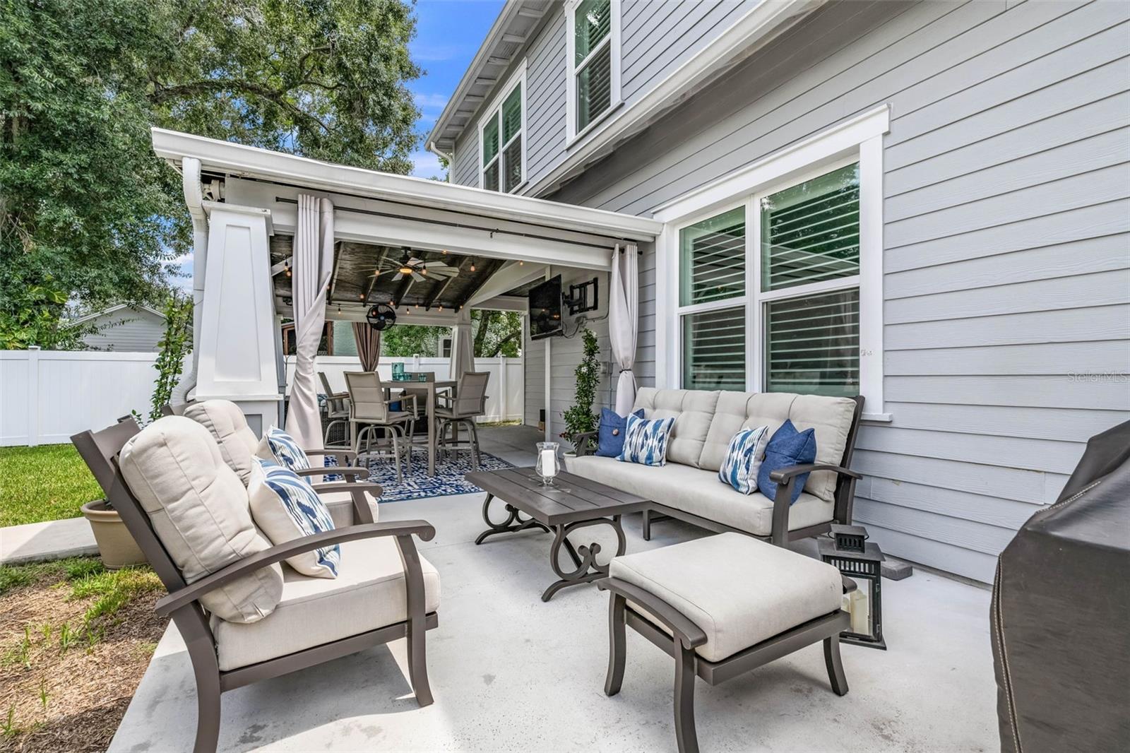 Covered Lanai and Patio Combination