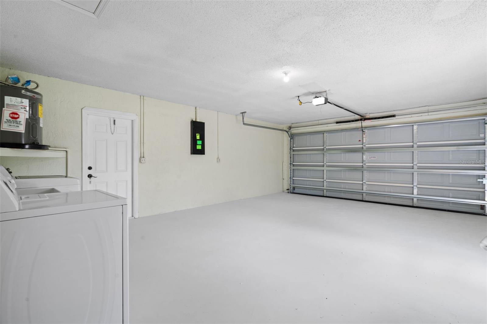 Garage 2 space