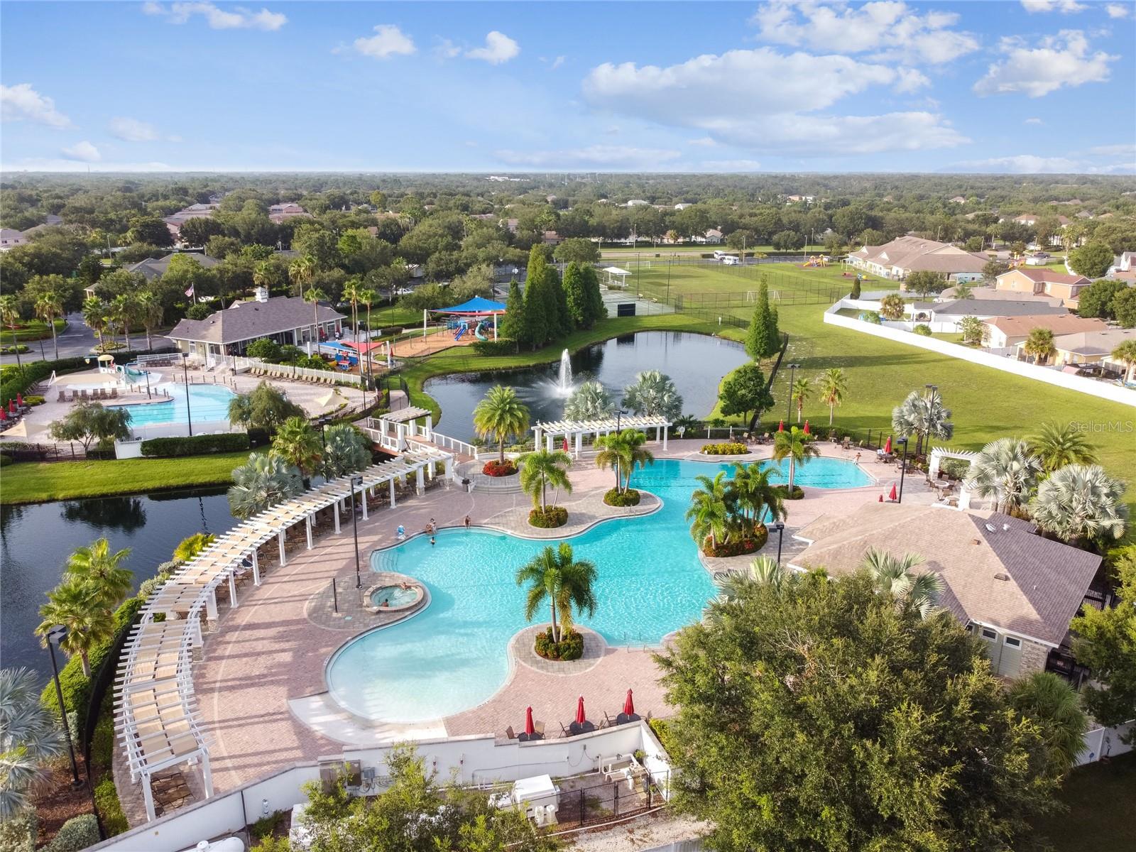 There is a splash pad for the little ones to enjoy.