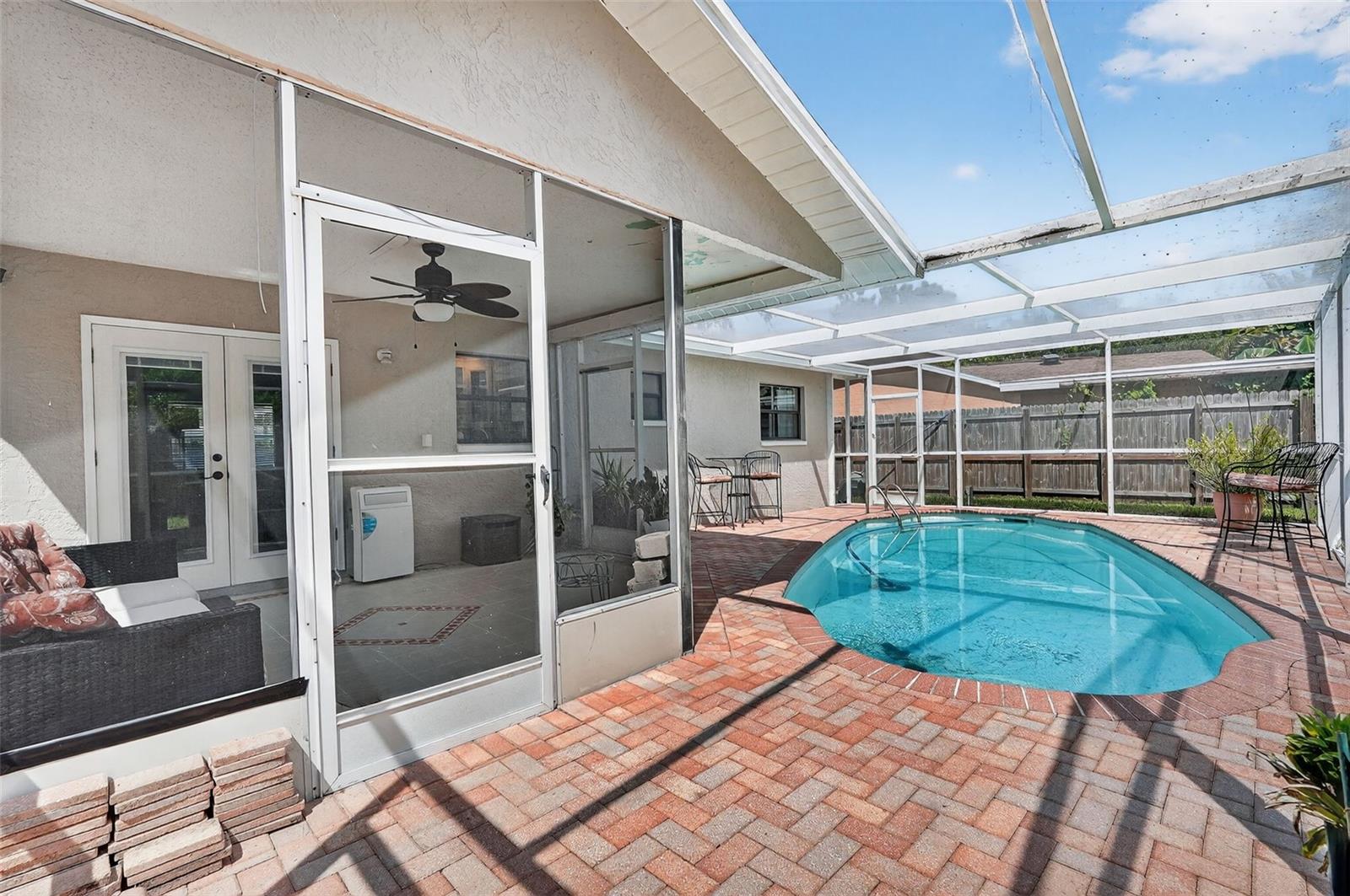 Screened patio and screened pool