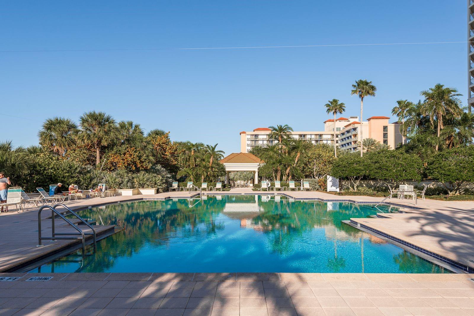 Huge Pool