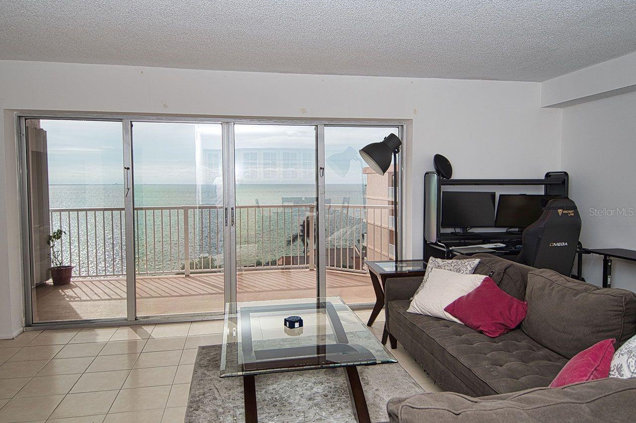 Relax and enjoy the sparkling water view!
