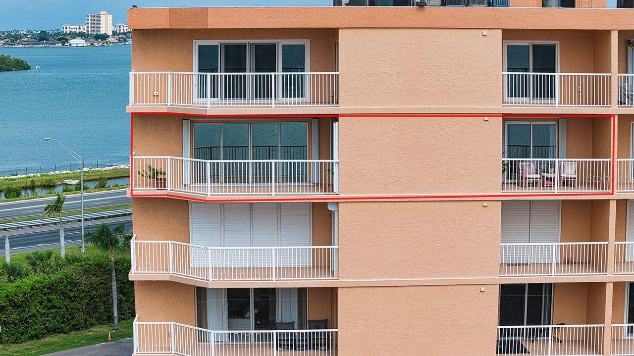 Close up exterior view of your private 8th floor corner unit balconies.