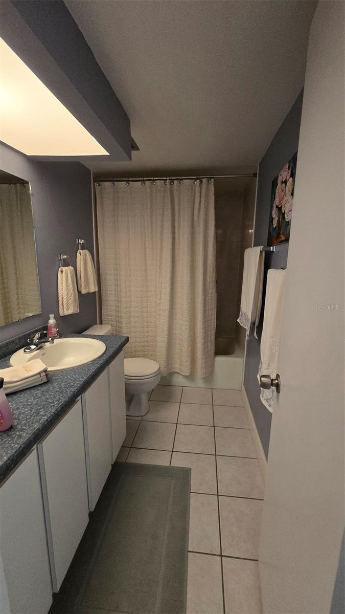 2nd bathroom