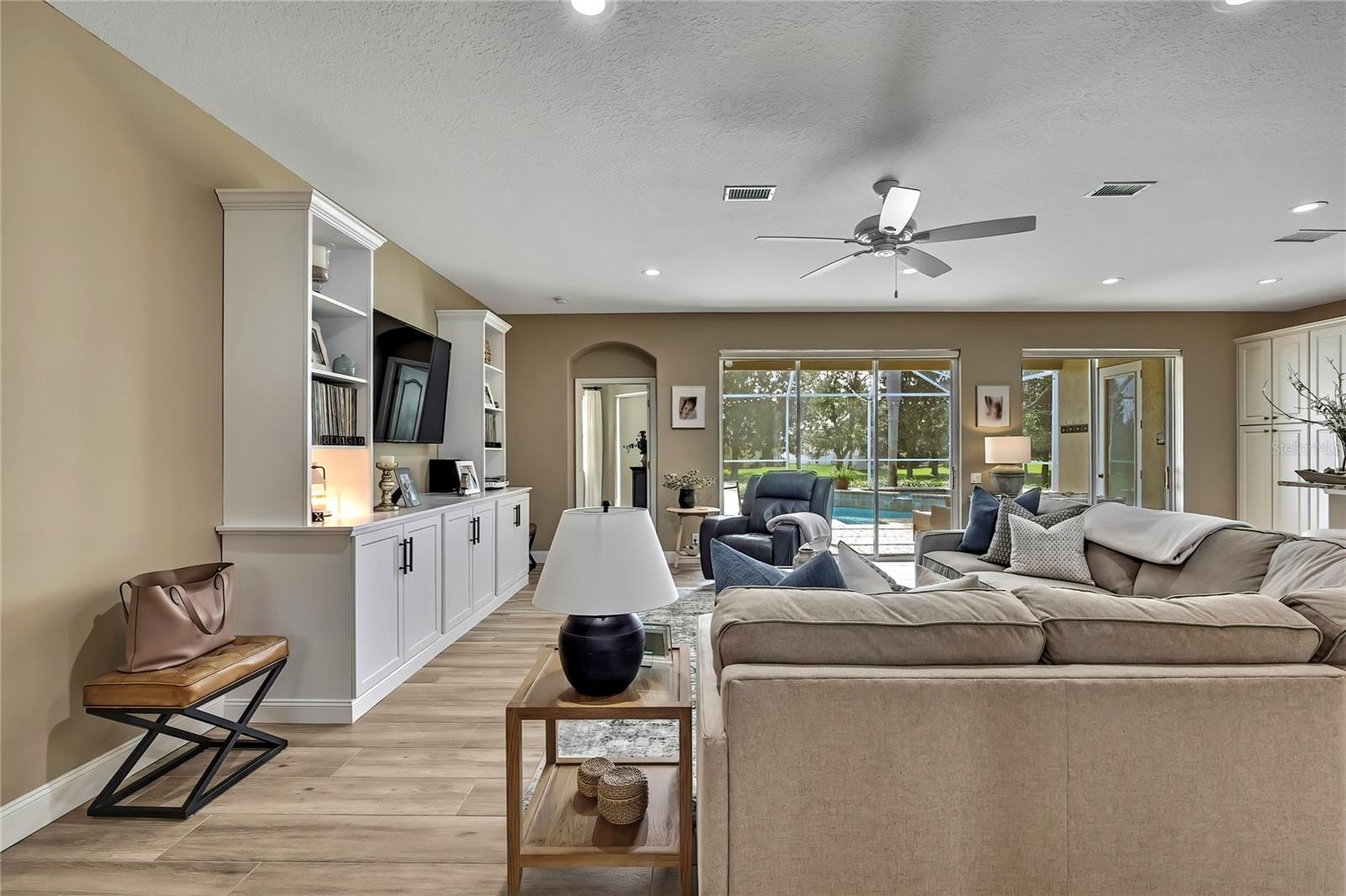 eye view of living area rom dining room