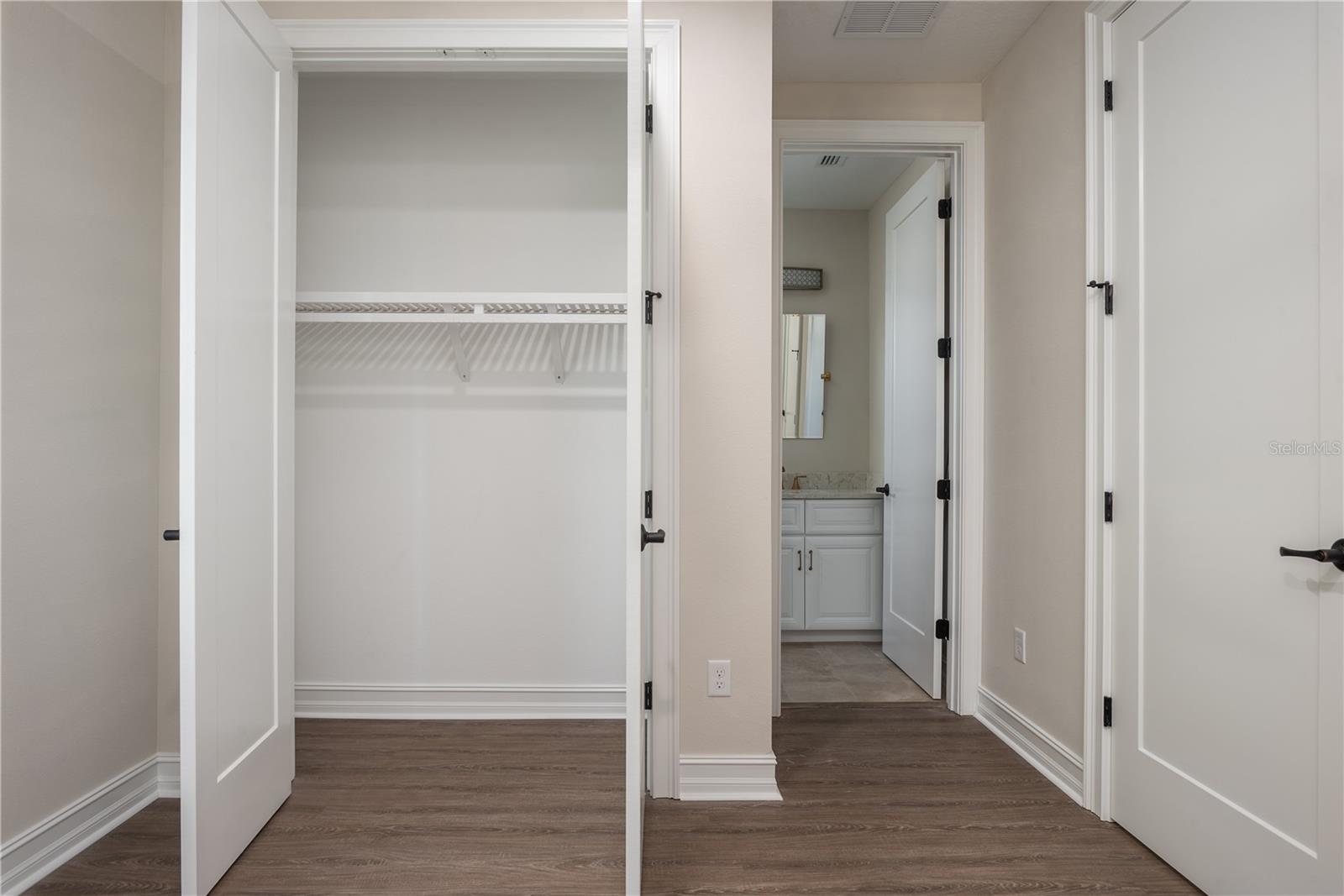 Bed 2 closet