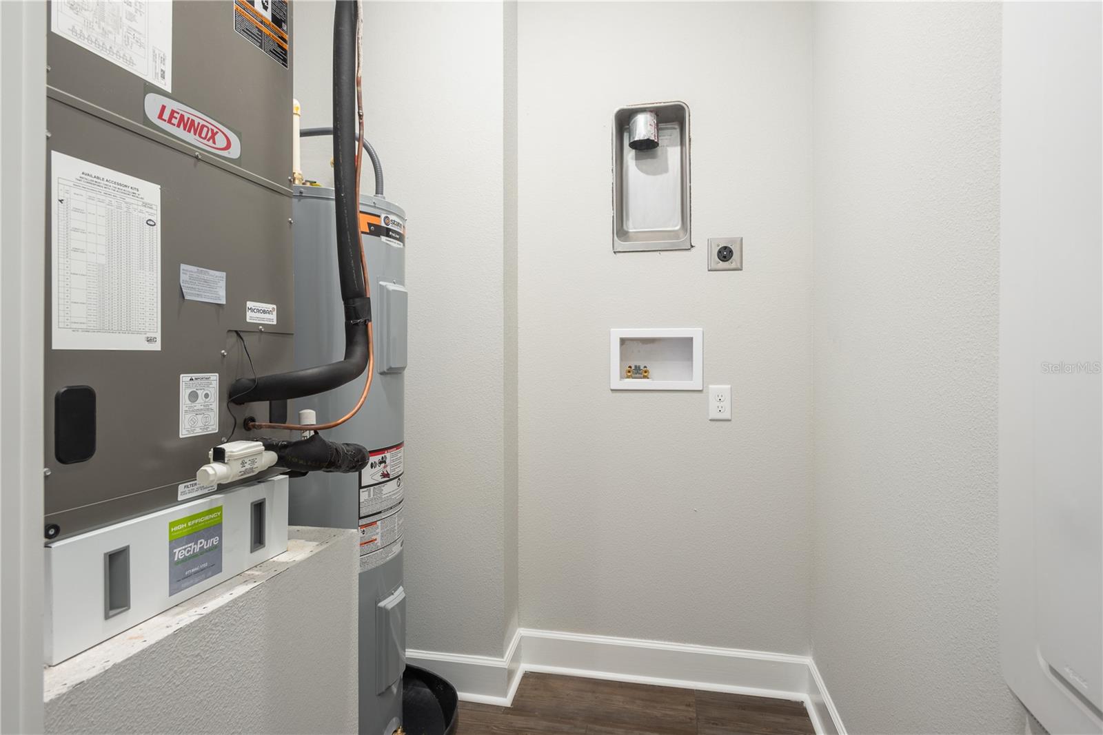 Laundry room conveniently located on 3rd floor