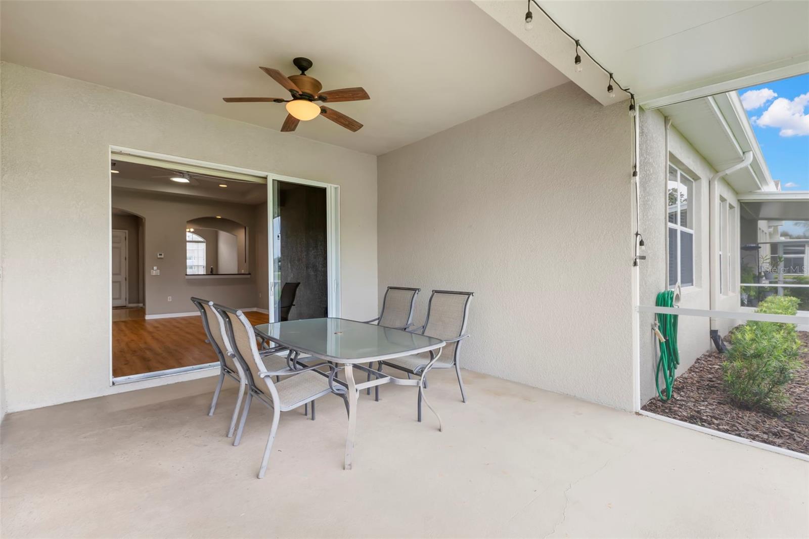 Oversized Lanai