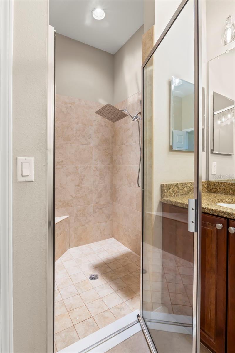 Primary En-Suite Bathroom