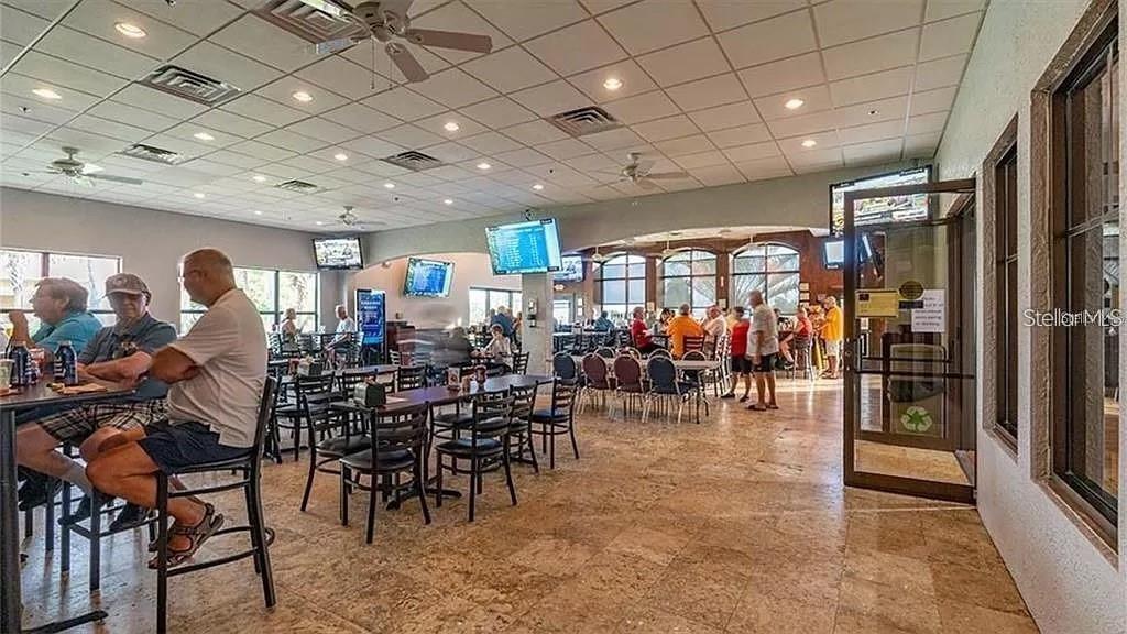 South Club - Palm Court Restaurant and Bar