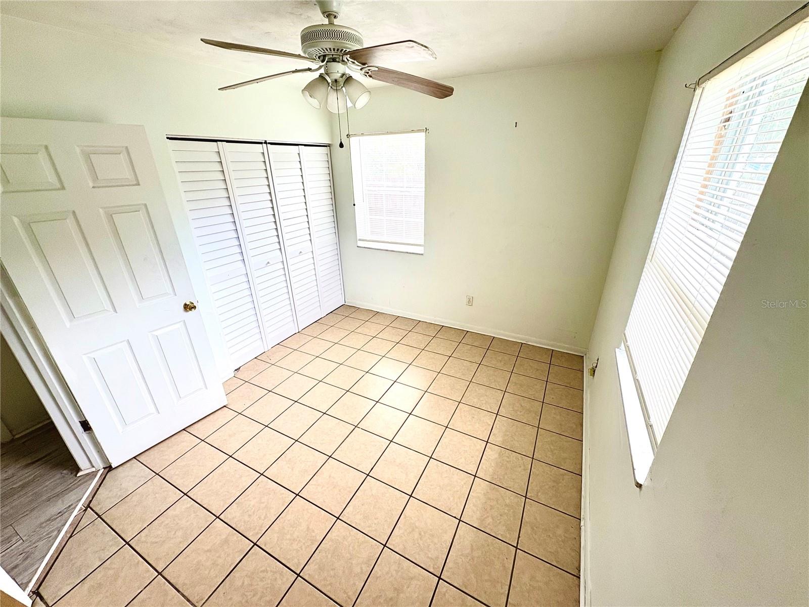 Secondary bedroom