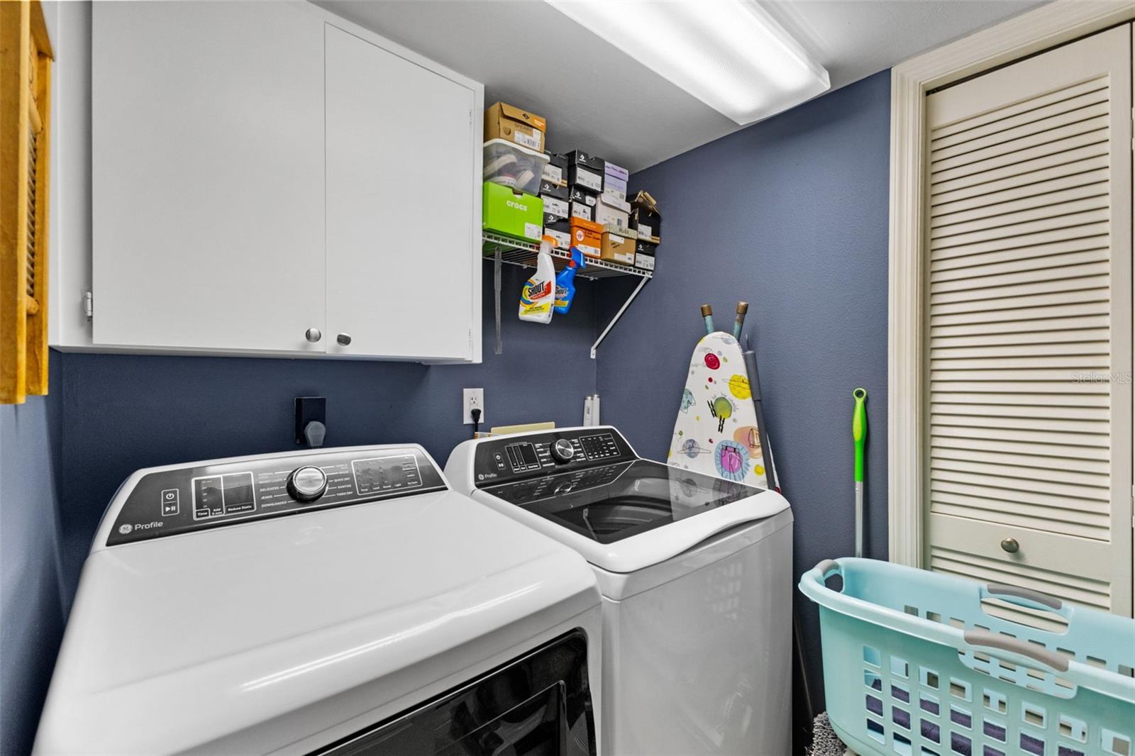 Laundry is located inside.