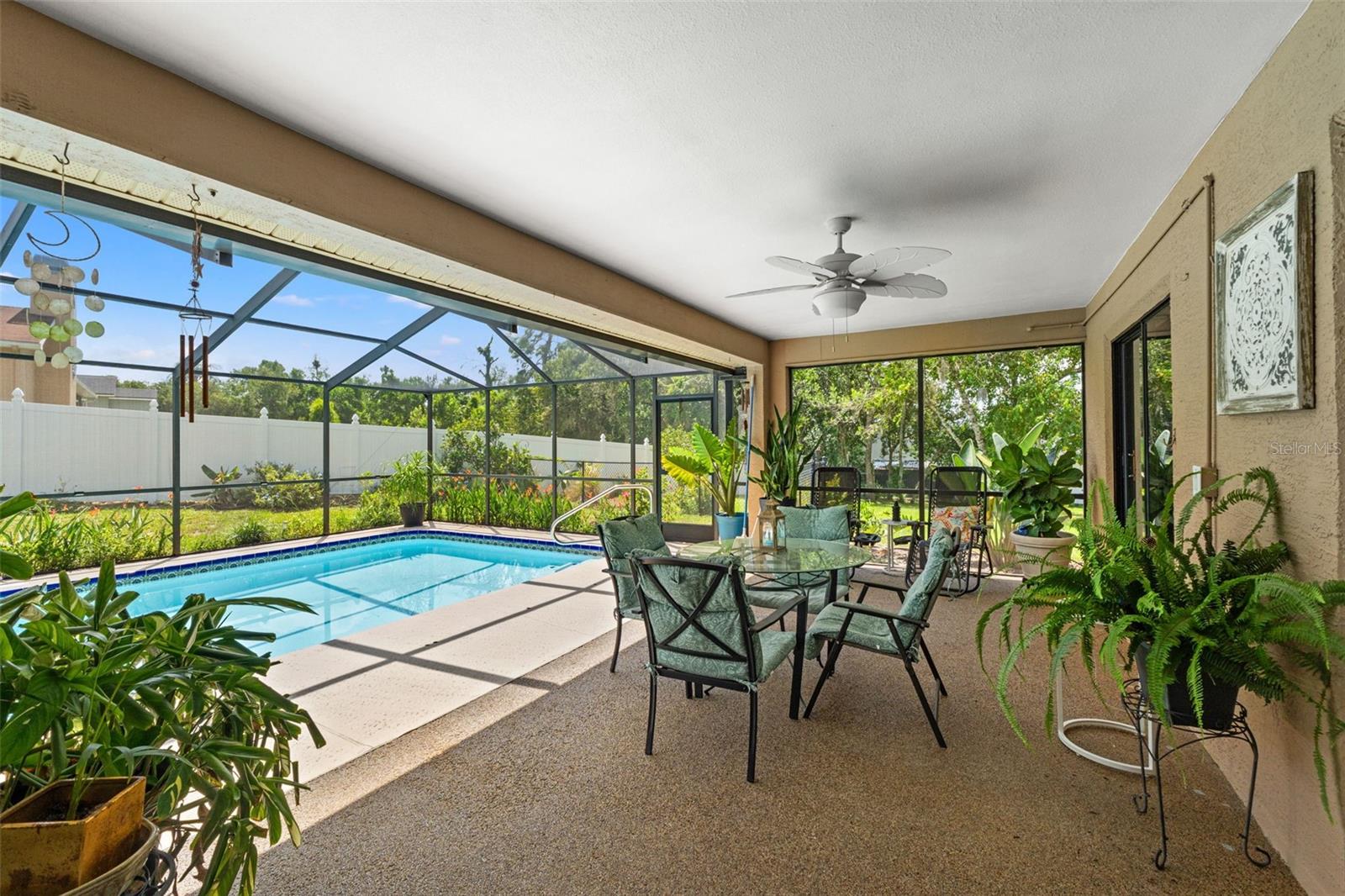 Huge covered lanai