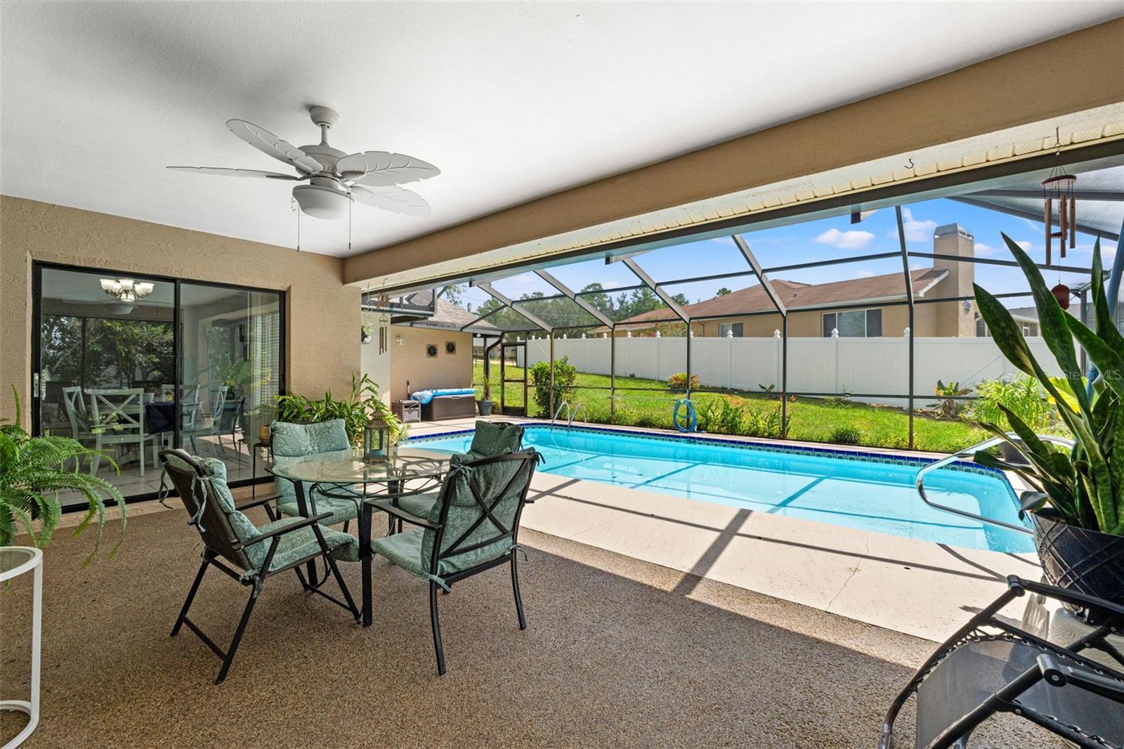 Huge covered lanai