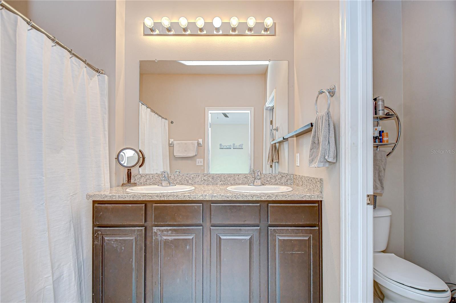 En-suite bathroom!
