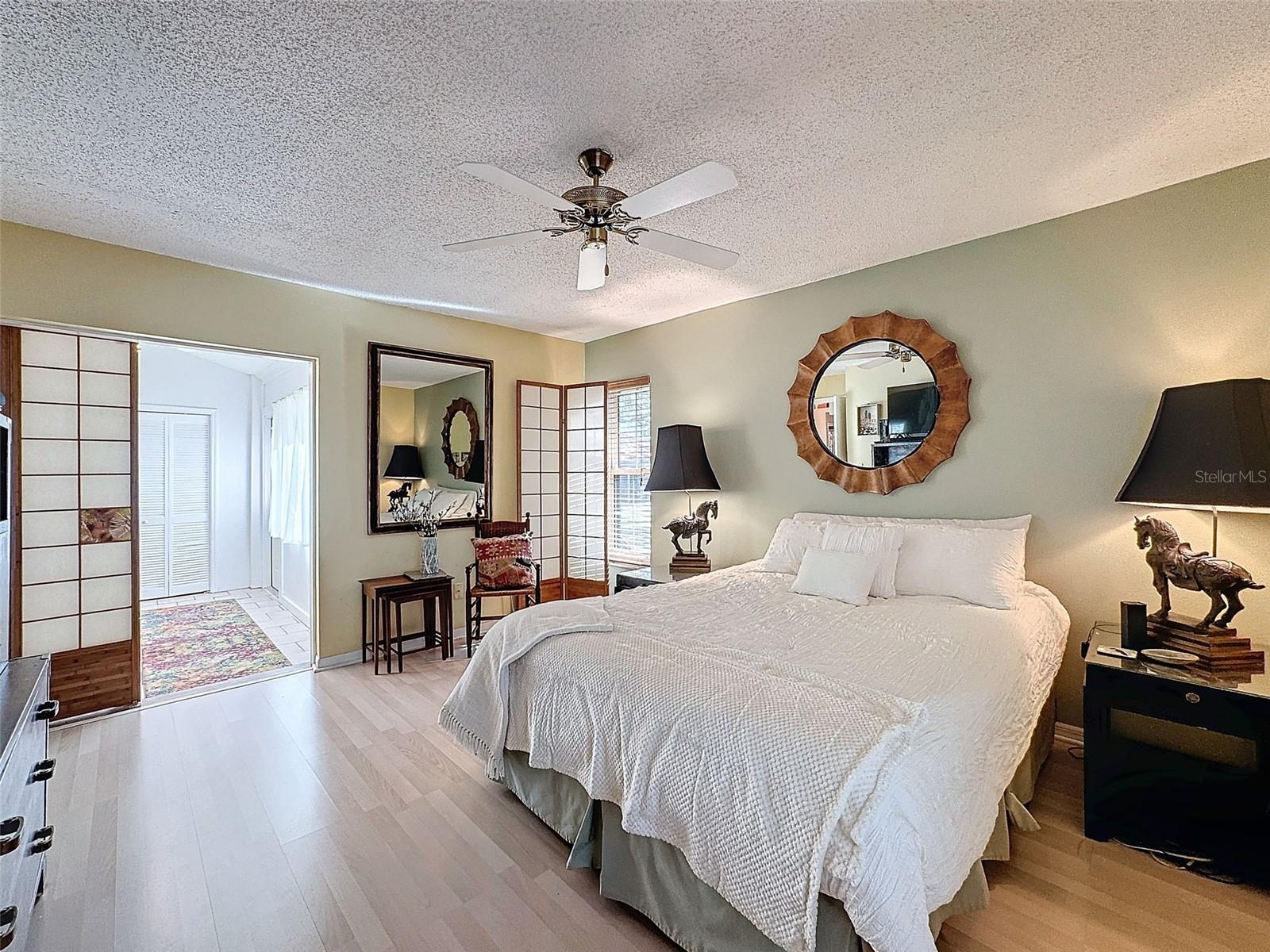 Guest bedroom